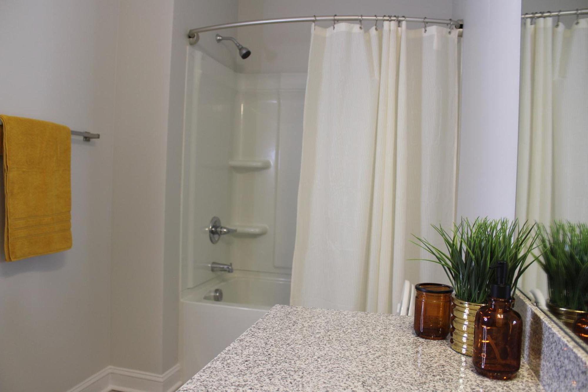 Quiet And Luxury Apartment - 10 Minutes From Ecu Winterville Zewnętrze zdjęcie