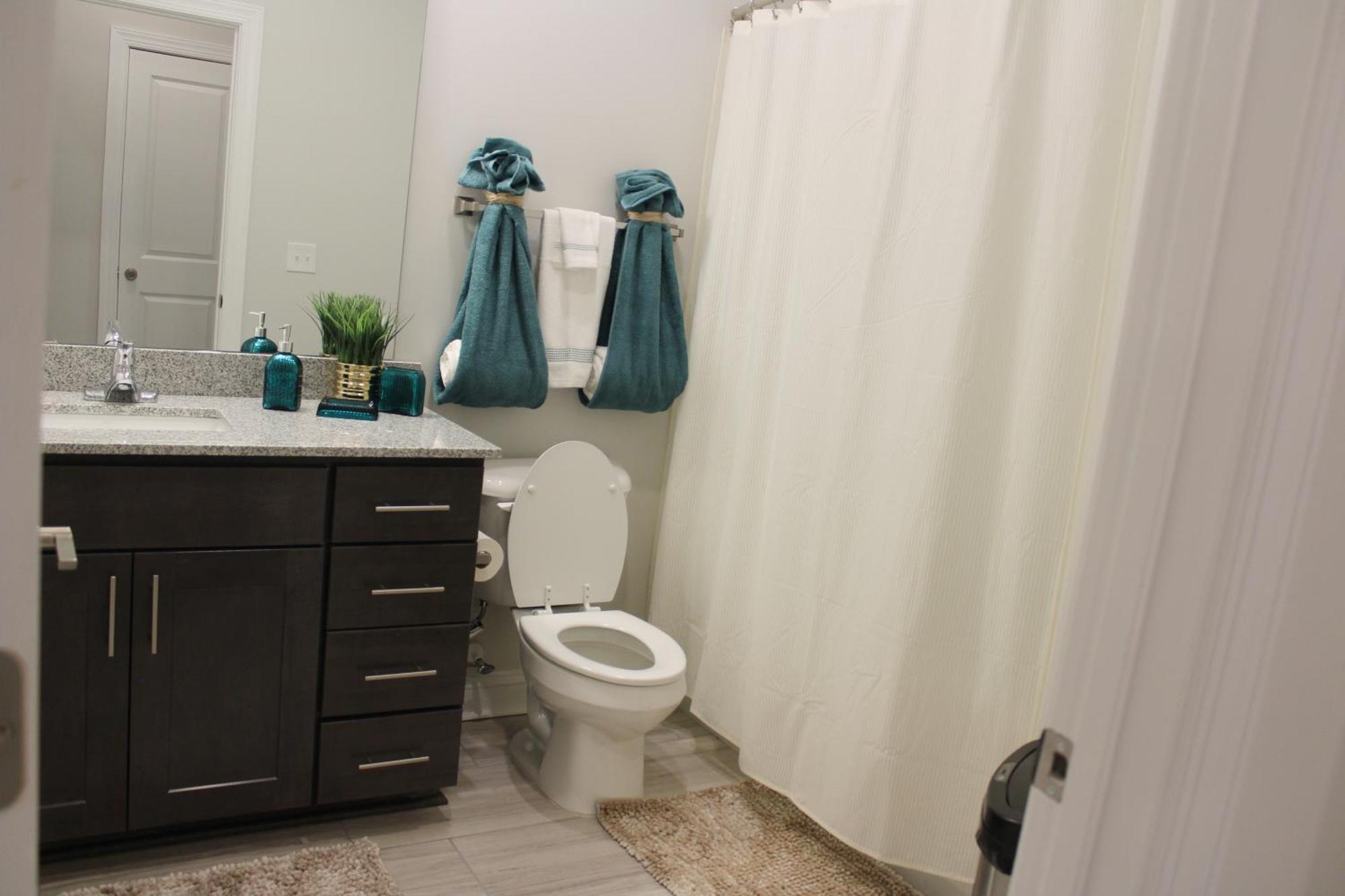 Quiet And Luxury Apartment - 10 Minutes From Ecu Winterville Zewnętrze zdjęcie